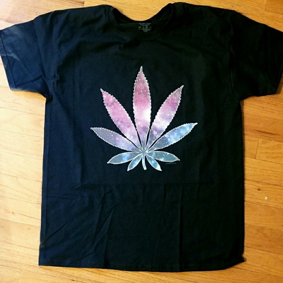 BRAND NEW GALAXY LEAF TEE!!!🍃 - Picture 3 of 3